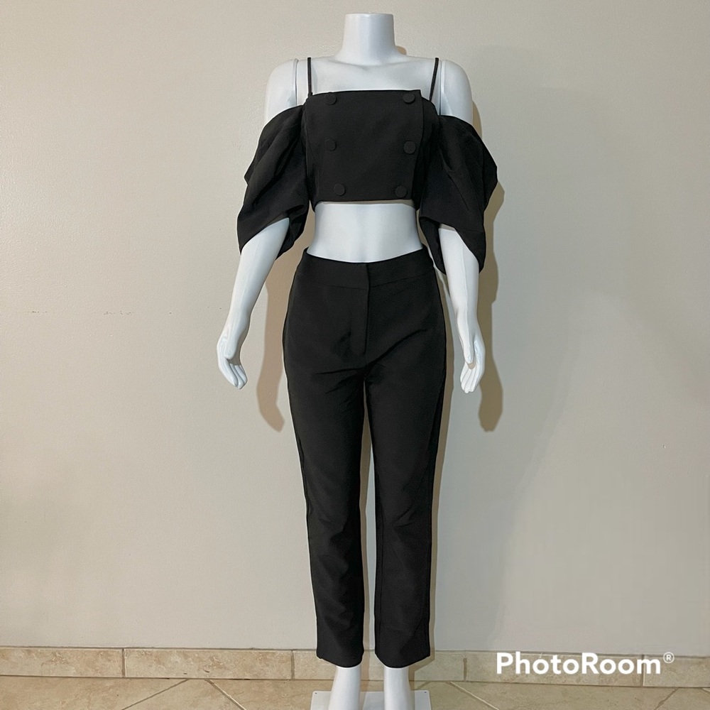 Black cold shoulder double breasted crop top high waisted pants set
